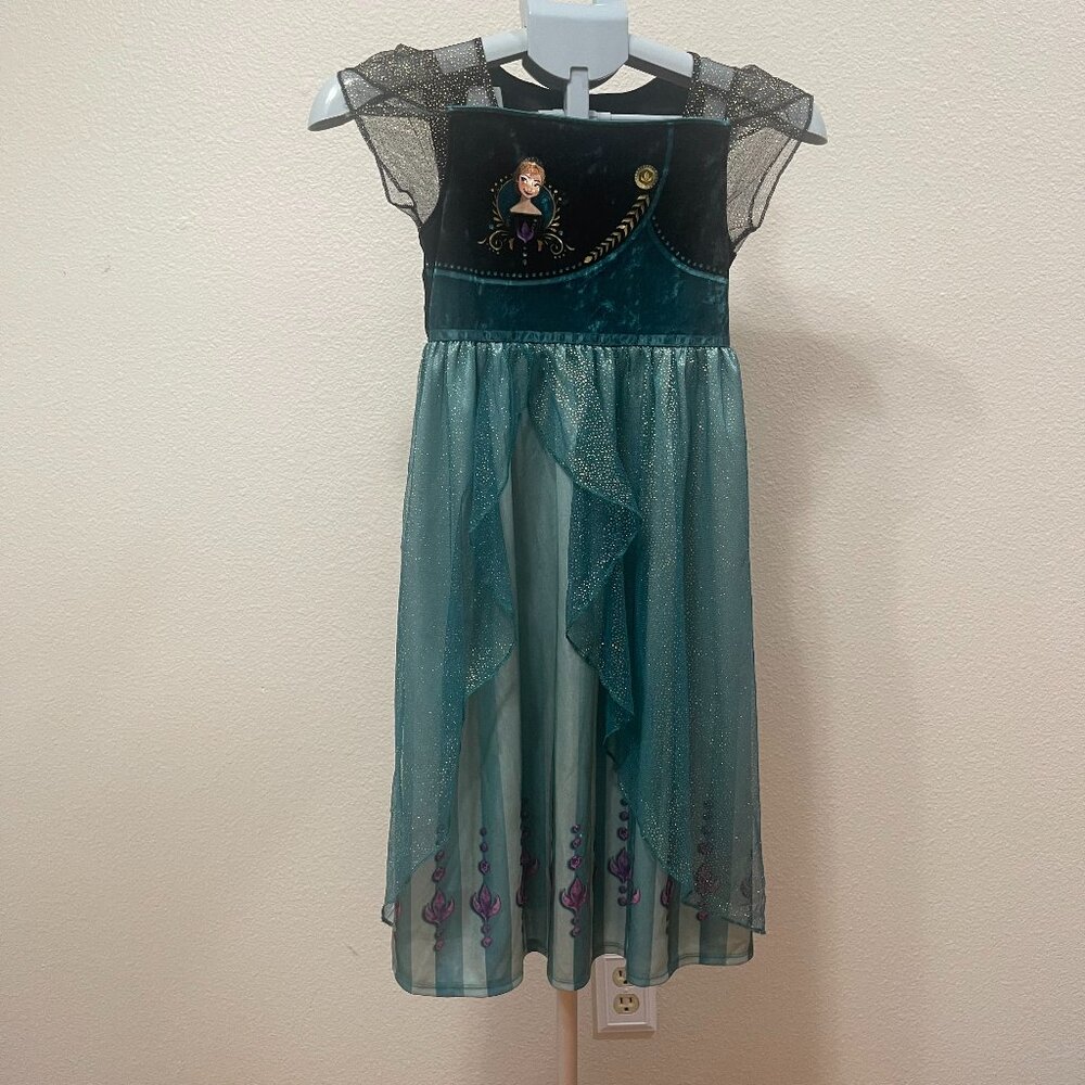 Disney Frozen II Costume Play Dress Size Medium (Girls 7/8)